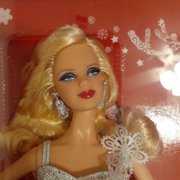 2013 BARBIE HOLIDAY EDITION 25 ANNIVERSARY NWT IN BOX NEW CONDITION - Picture 7 of 17